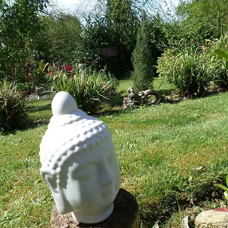 La Chevallerie Bed and Breakfast *