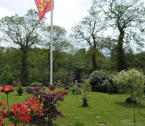 La Chevallerie * Isigny-le-Buat